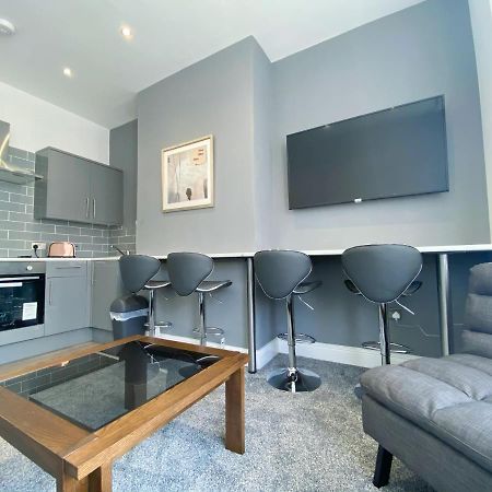Mayfair Suite - 3X Bathrooms Close To Seafront Blackpool Bagian luar foto